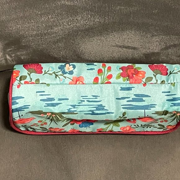 Primrose Hill of London Beautiful Turquoise and Bright Pink Cosmetic Bag - Picture 4 of 6